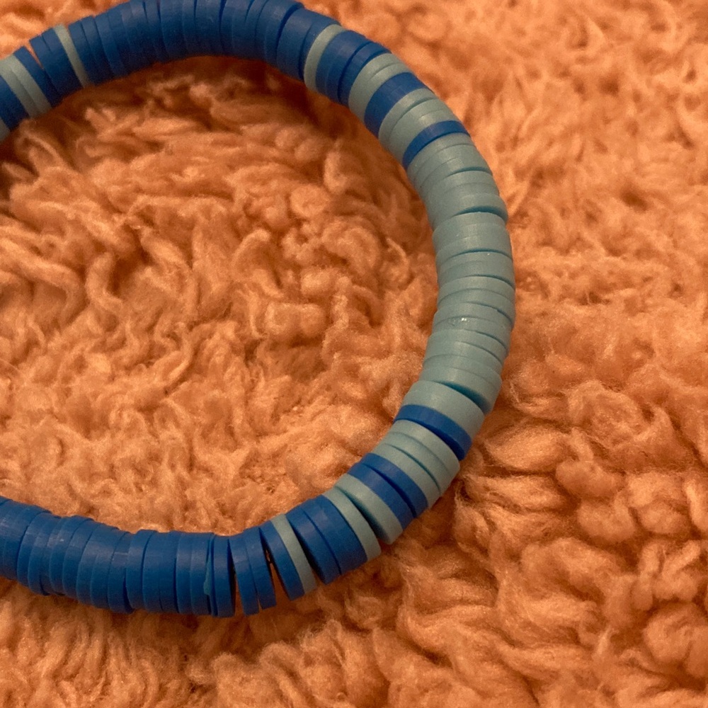 Blue Beaded Bracelet - Picture 4 of 5